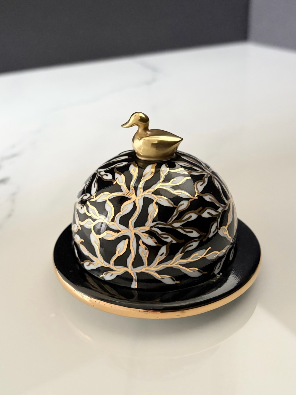 Black & Gold Domed Box with Bird - Peint Main Limoges